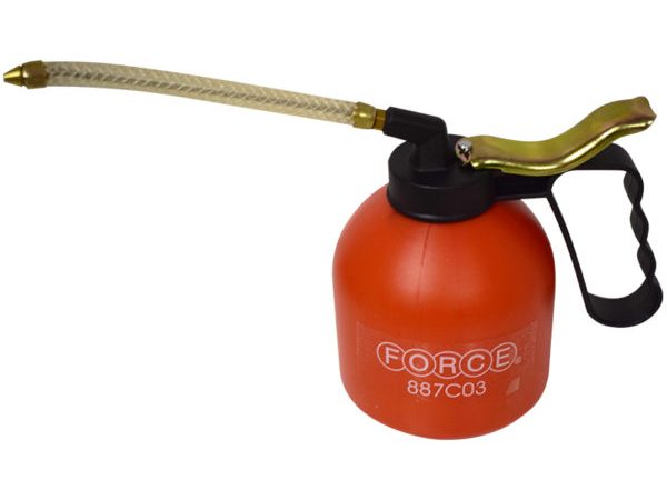 PLASTIC OIL CAN WITH FLEXIBLE SPOUT (500ML)