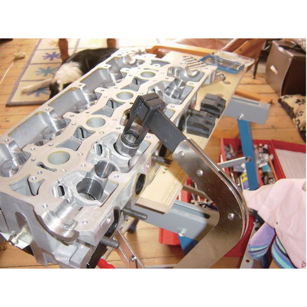 Valve spring compressor