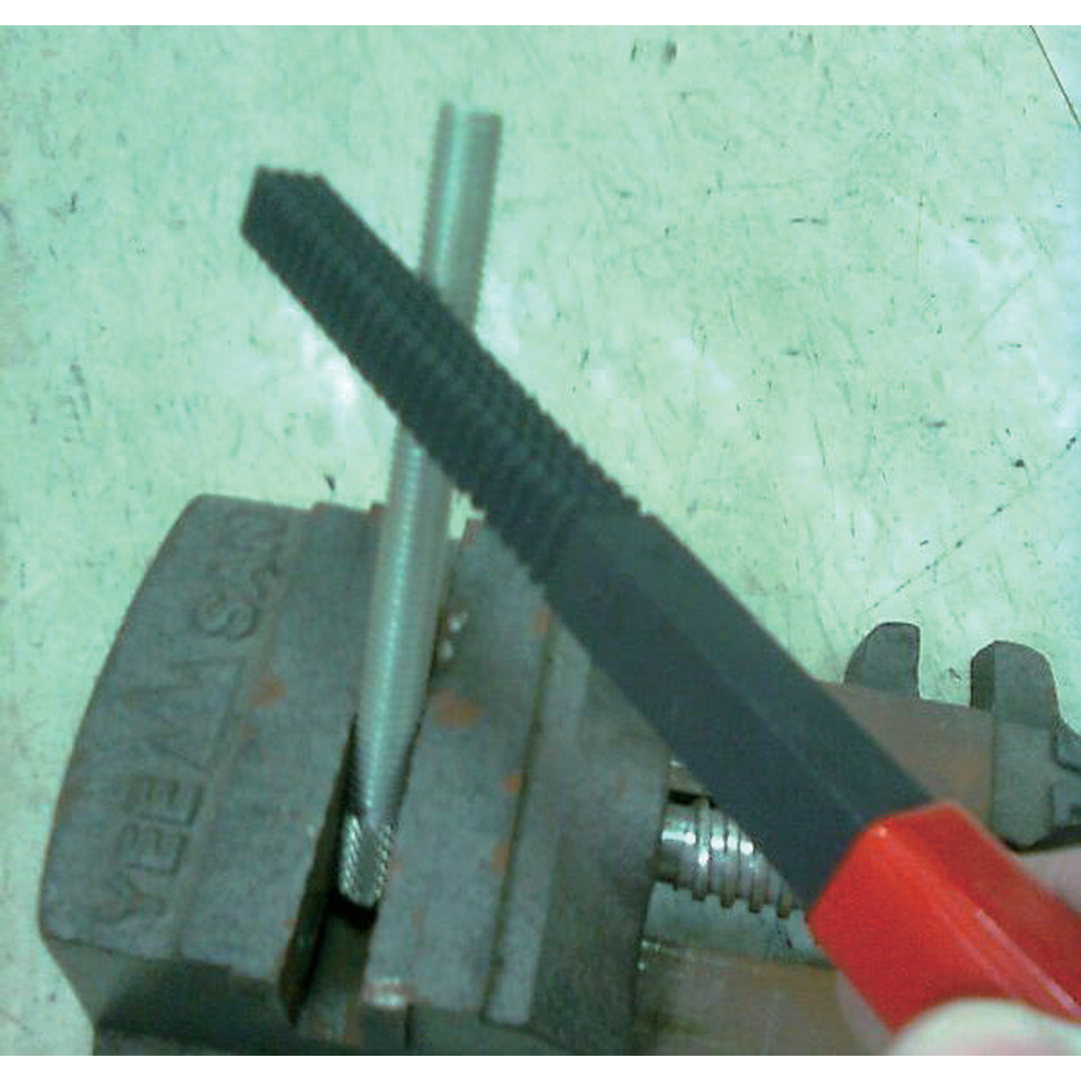 External thread restorer files