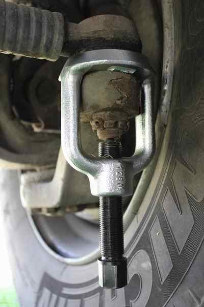 Force Ball Joint Extractors