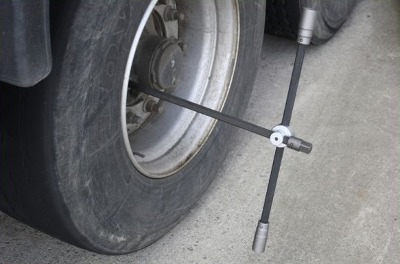 Force Double power lug wrench