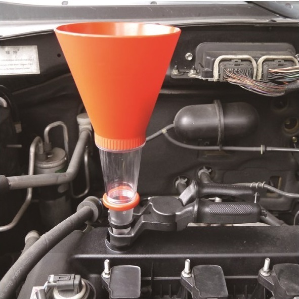 Force Universal Oil Funnel