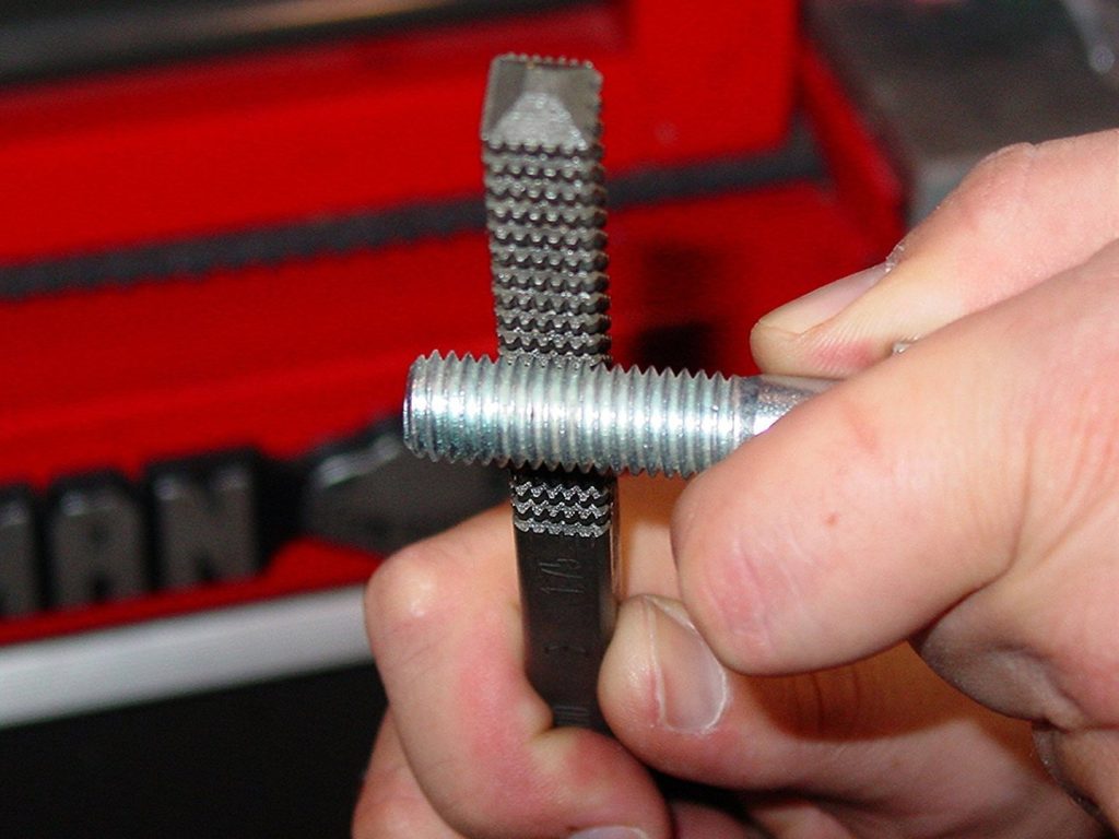 Force 15pc Metric rethreader set