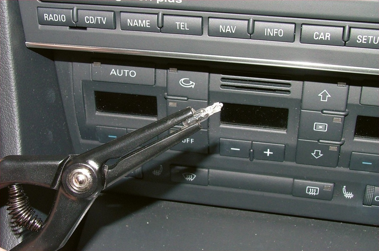 Force Special Bulb and Fuse Pliers