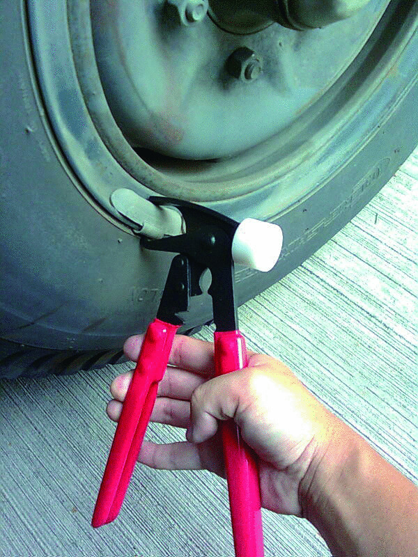Force 9T0302 Wheel Weight Pliers