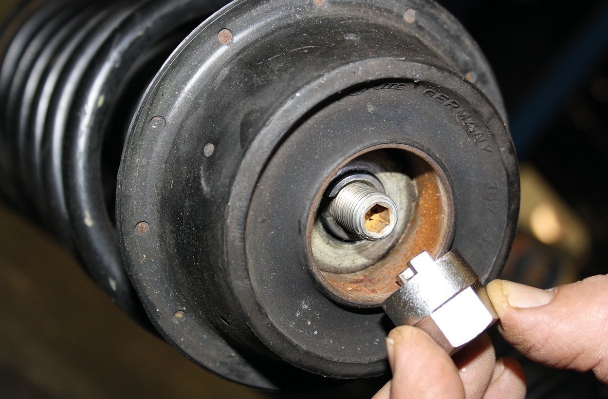 Force Strut Nut Socket Mercedes Benz W203